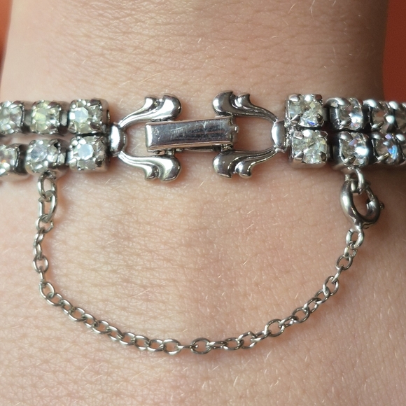 Sparkling Silver Crystal Bracelet - Picture 2 of 8
